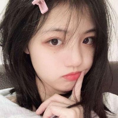 我的同桌是校花